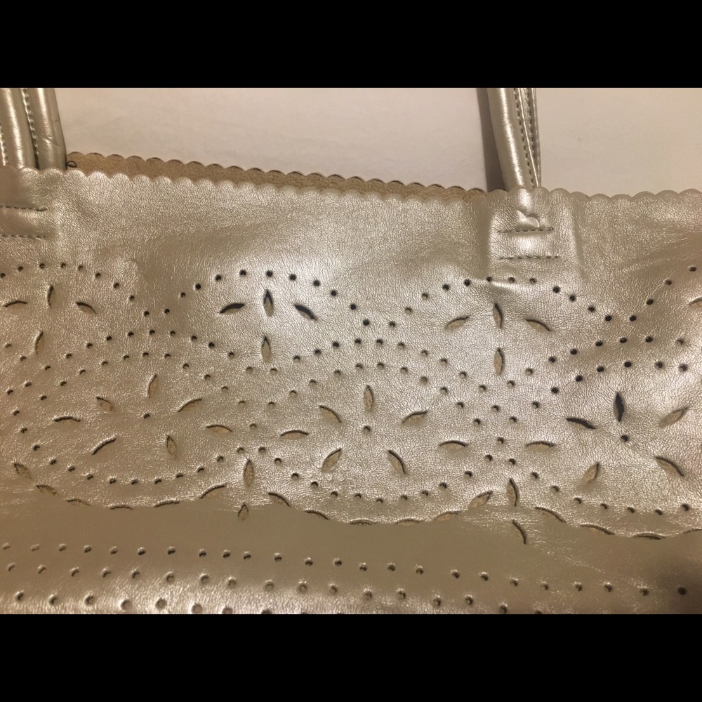Purse - Picture 2 of 4